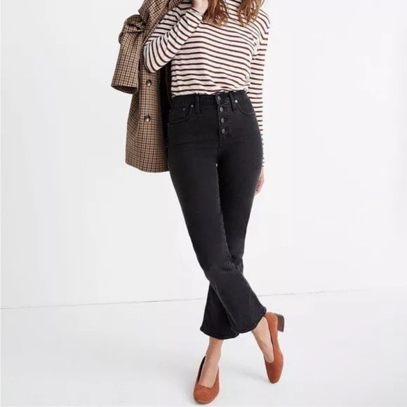 Madewell Denim - Cali Demi-Boot Jeans in Bellspring Wash: Button-Front Edition 26”